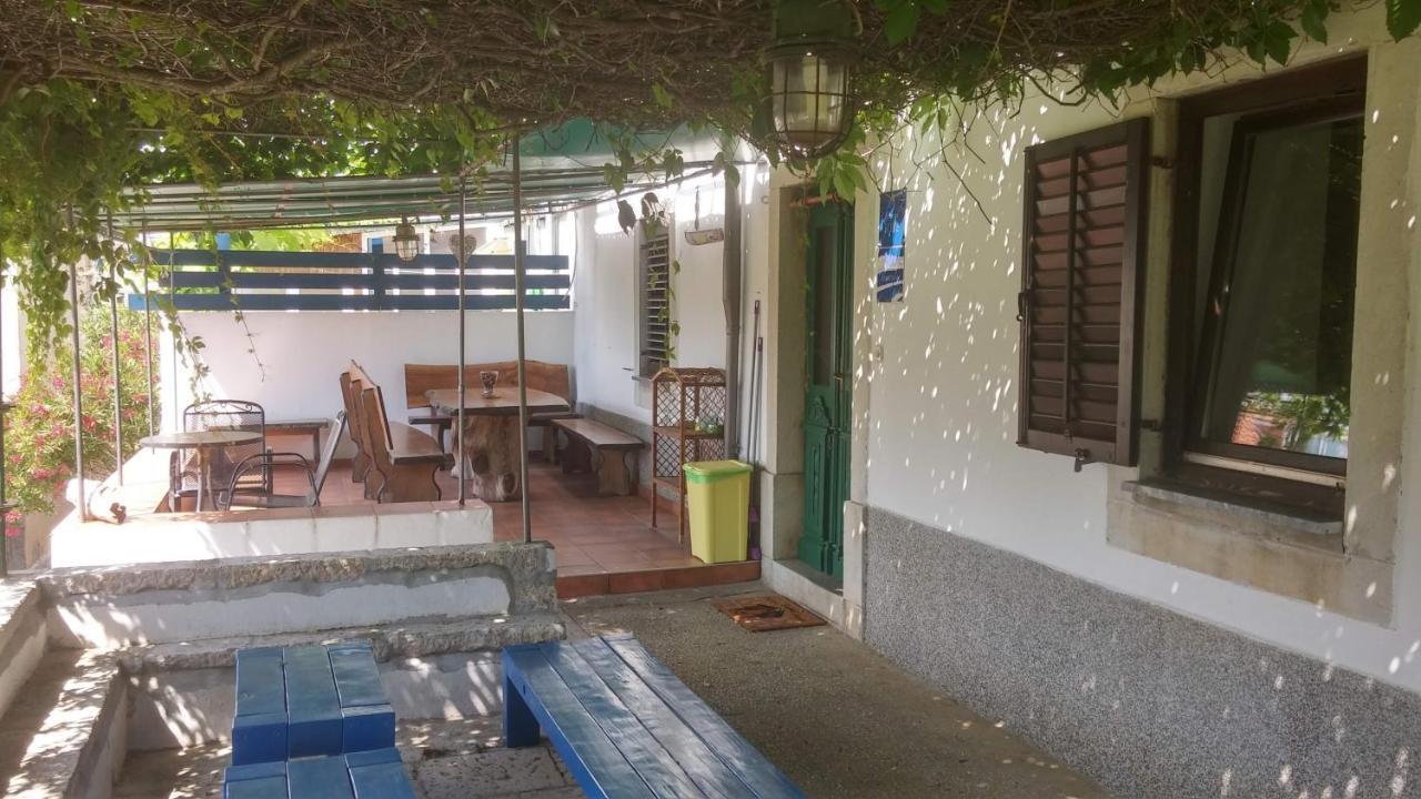 Pape Punat Hotel Ngoại thất bức ảnh